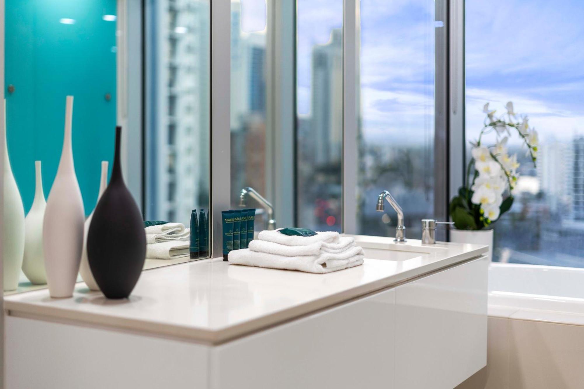 Q Tower At Surfers Paradise - Self Contained Apartments Gold Coast Exterior foto
