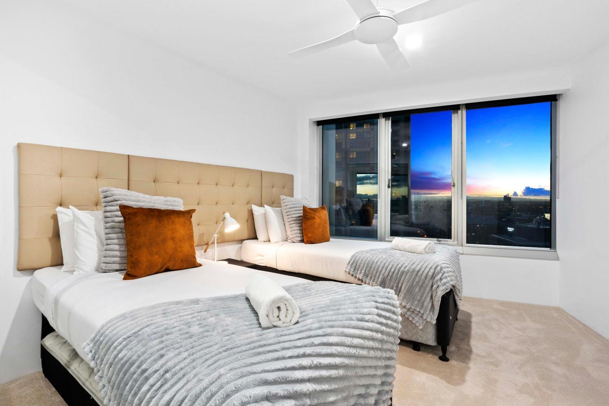 Q Tower At Surfers Paradise - Self Contained Apartments Gold Coast Exterior foto